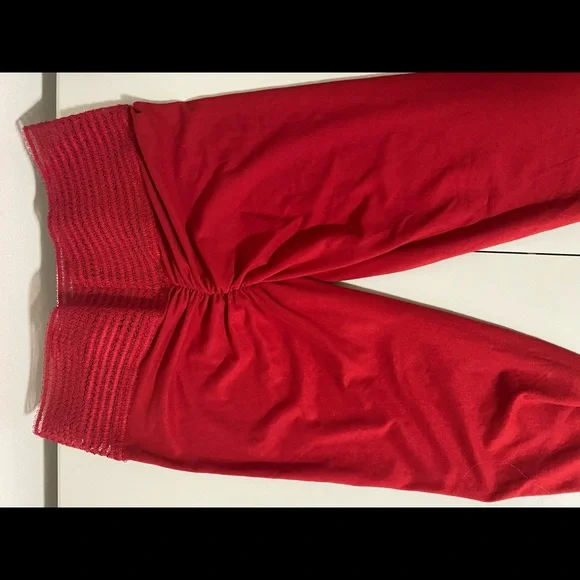 Cute Booty Basic - small - Picture 2 of 3